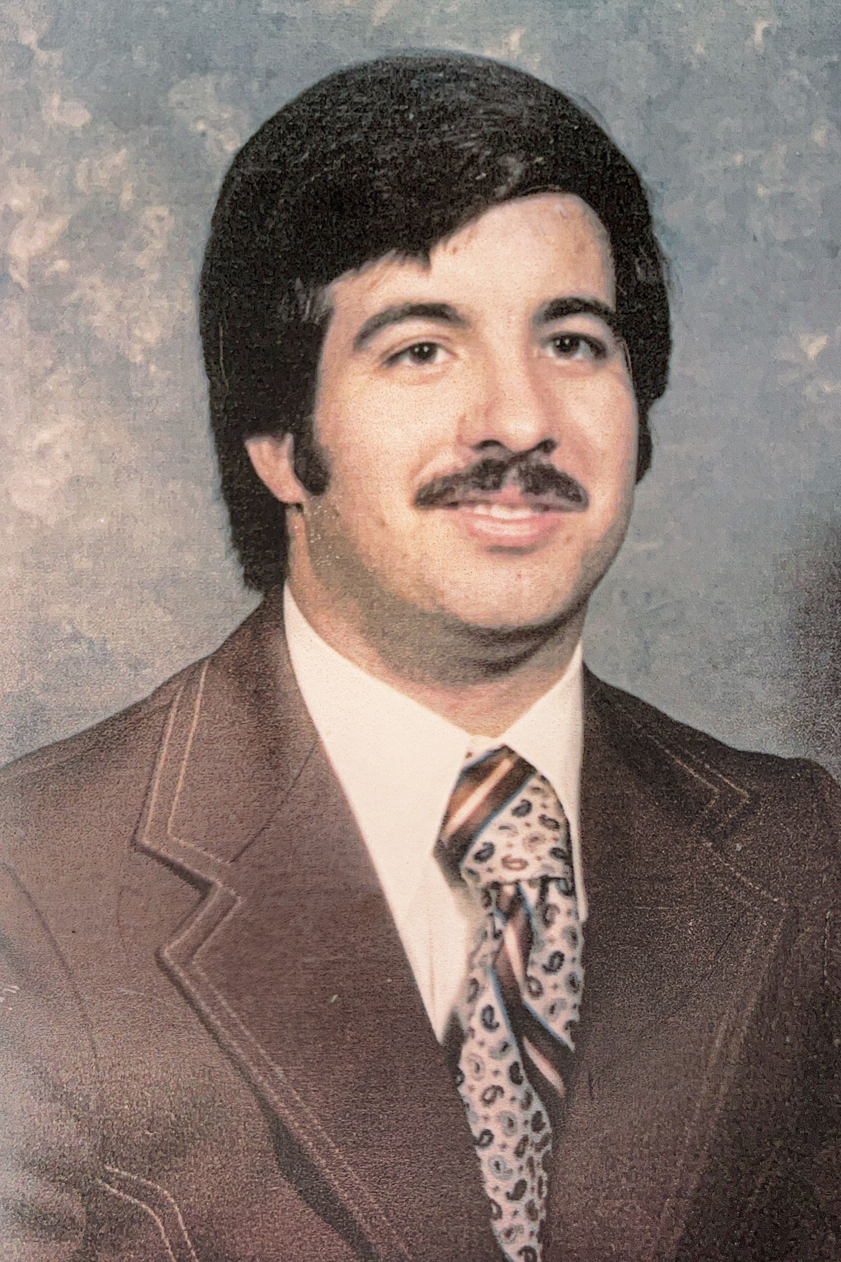 Bruce Russell headshot